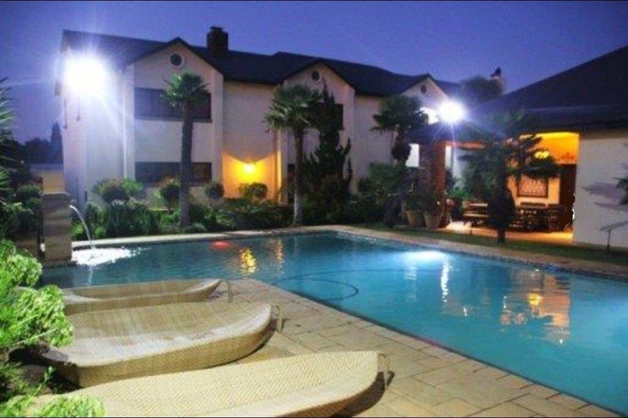 5 Bedroom Property for Sale in Van Der Hoff Park North West